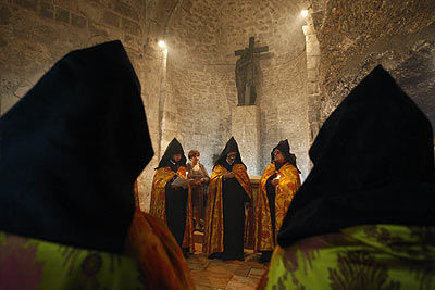 И вновь продолжается бой