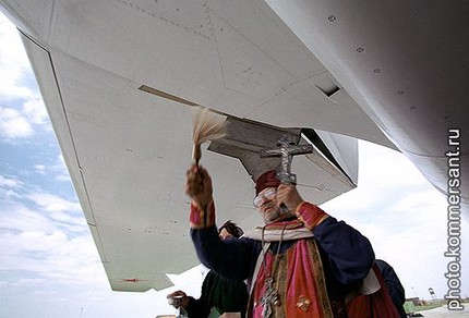 Превращать воду в керосин